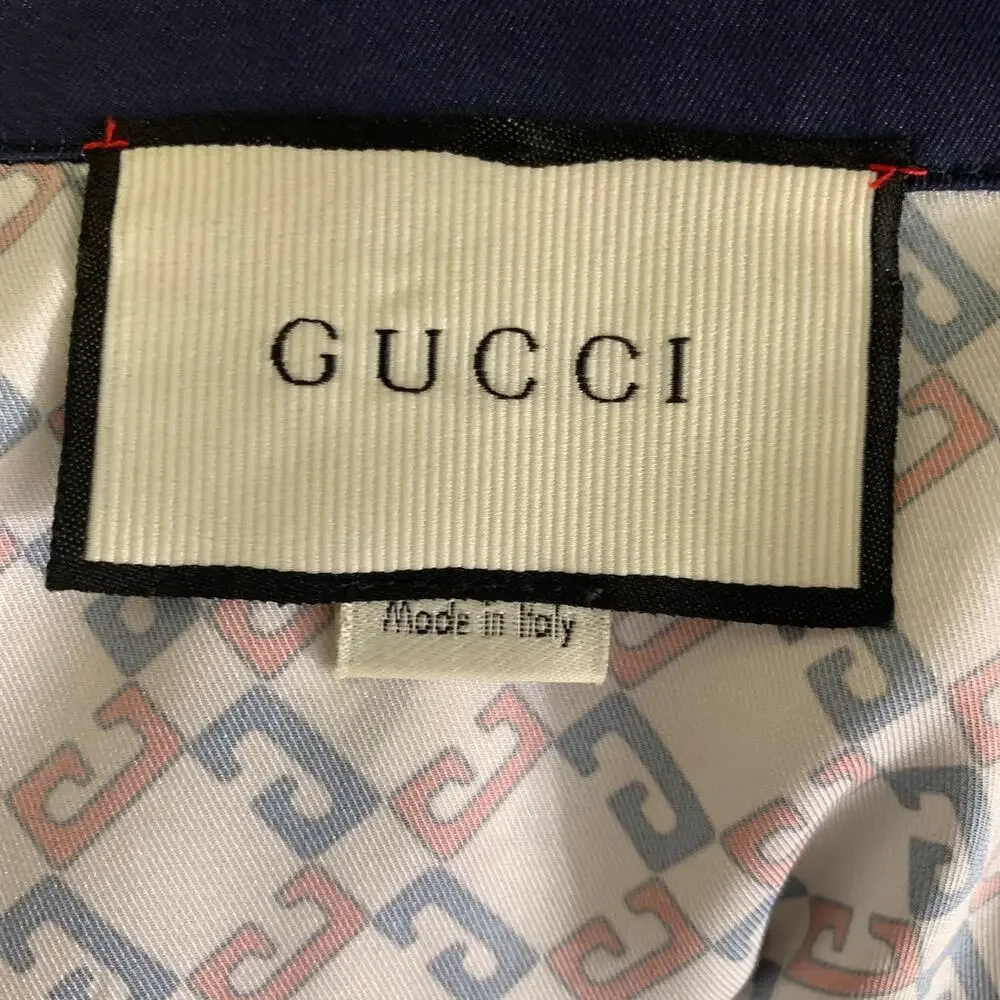 GUCCI Size 38 White Navy & Red Monogram Silk Camp Short Sleeve Shirt